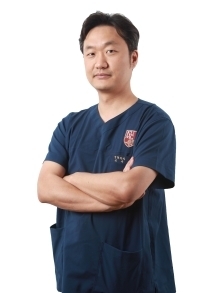 고려대학교 안산병원 성형외과 김덕우 교수