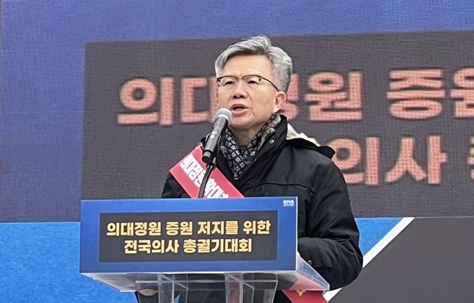 김택우 위원장