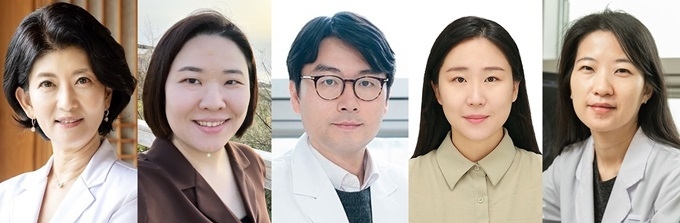 (왼쪽부터) 신경과 이향운, 신경외과 양나래, 김영구, 융합의학연구원 안형미, 정신건강의학과 김가은 교수